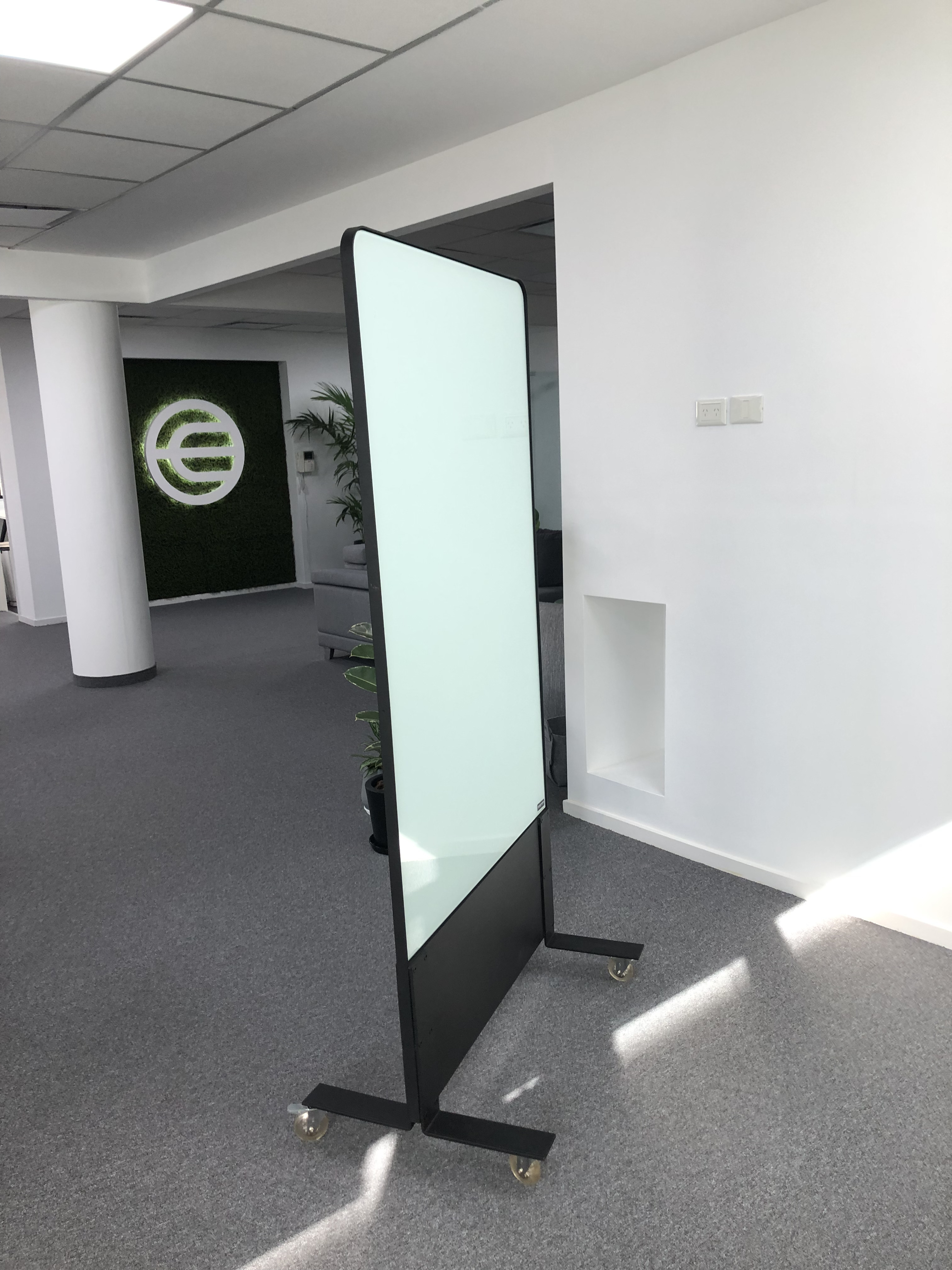 Cristal Boards Móvil Vertical BiFaz